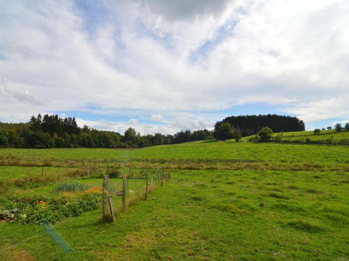 Comfortable Cottage In Neufmoulin With Meadow View Houffalize Værelse billede