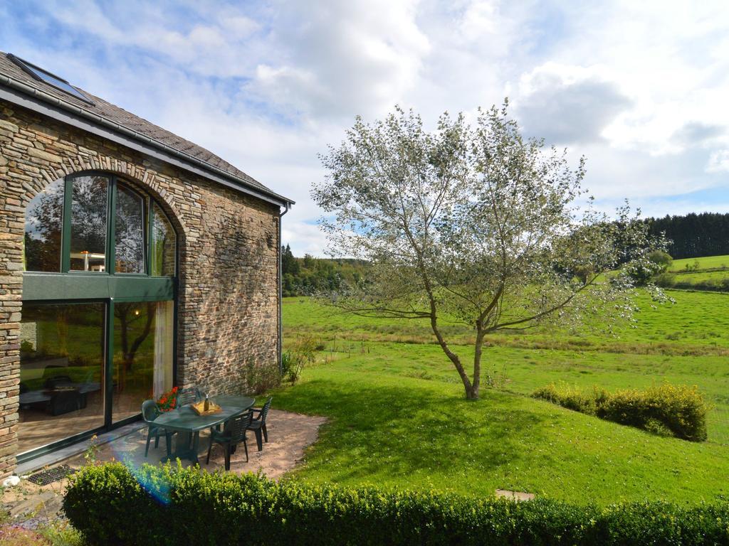 Comfortable Cottage In Neufmoulin With Meadow View Houffalize Eksteriør billede