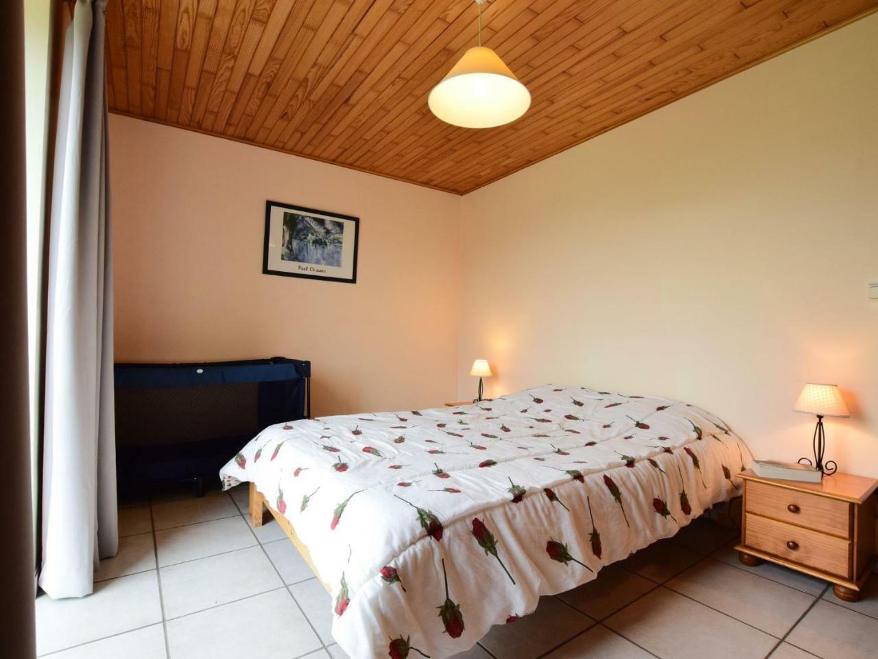 Comfortable Cottage In Neufmoulin With Meadow View Houffalize Eksteriør billede