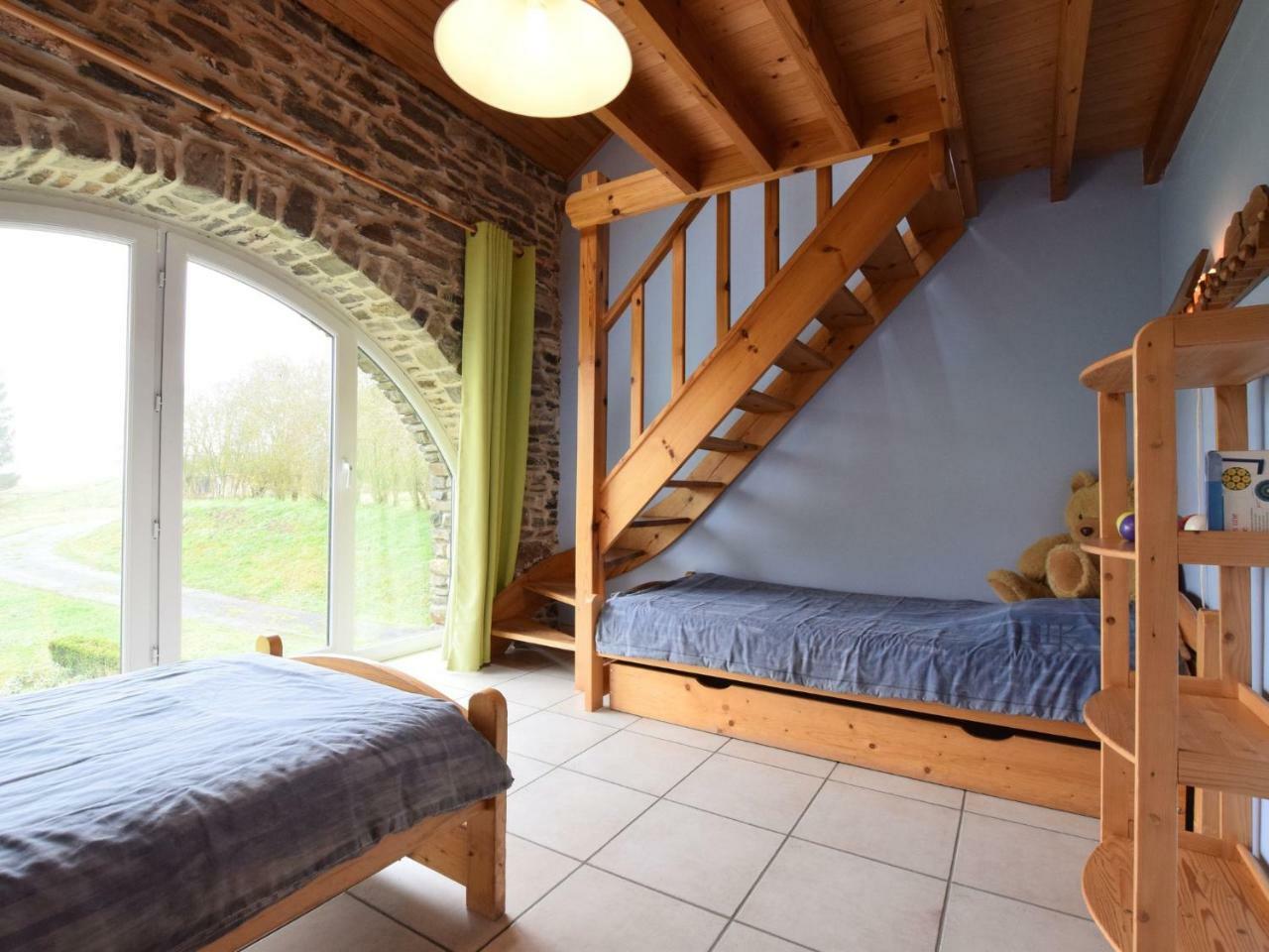 Comfortable Cottage In Neufmoulin With Meadow View Houffalize Eksteriør billede